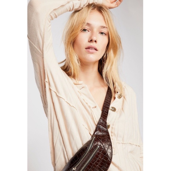 Free People Ribbed Ivory Top with Large Buttons - price is for each - Picture 5 of 6